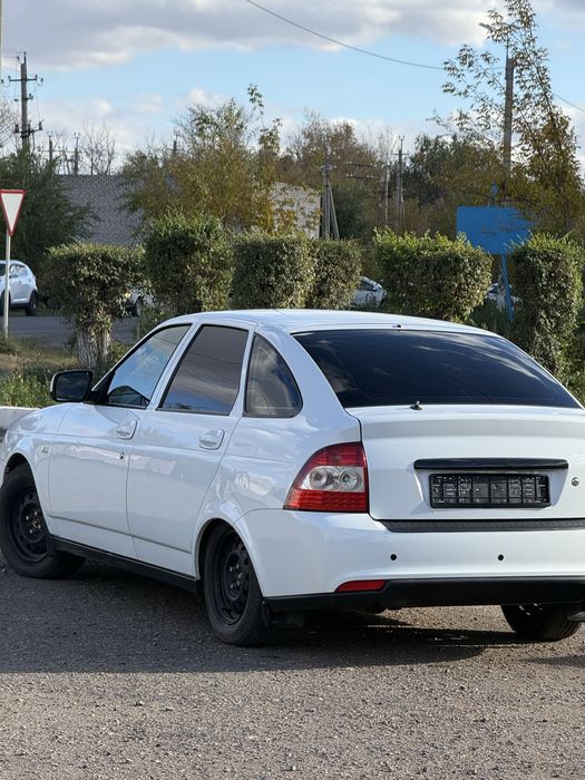 Продам  приору хетчбэк
