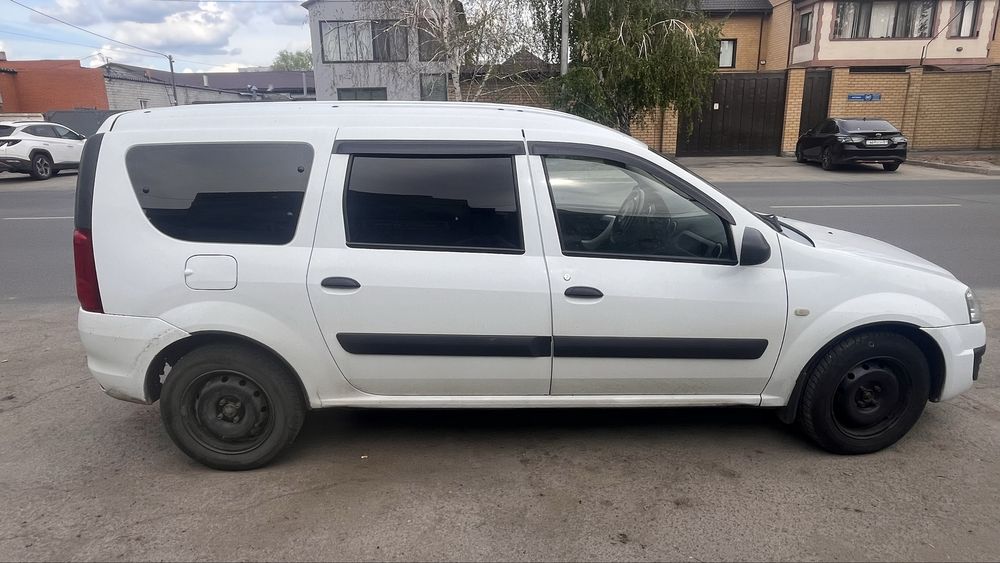 Lada Largus 2014