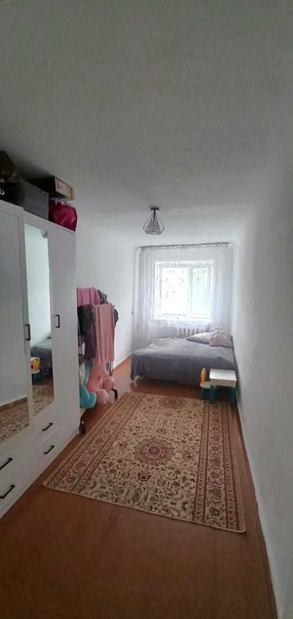 продам 3 комн квартиру в центре