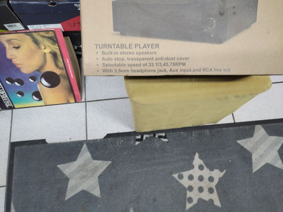 Грамофон за винилови плочи с вградени високоговорители-Бял-Промо