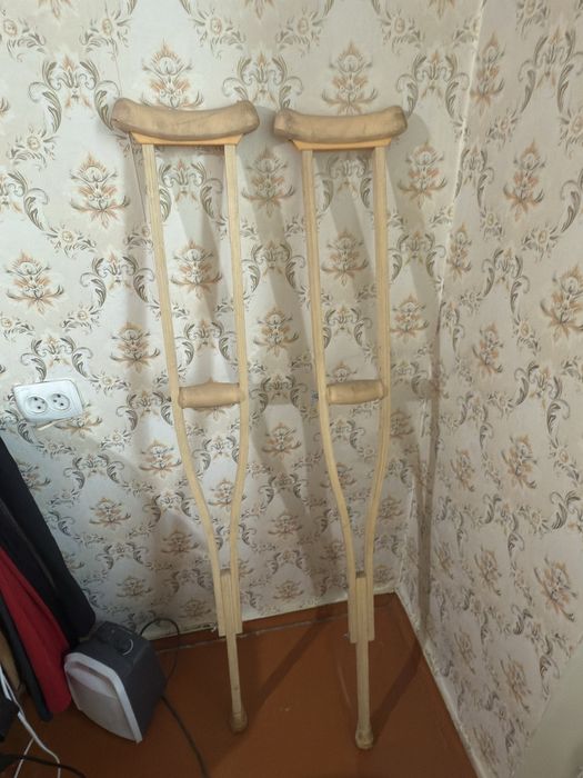 Продам Костыли в хорошем состоянии