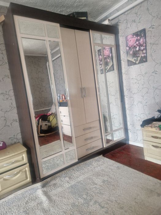 Продам шифонер  раздвижной