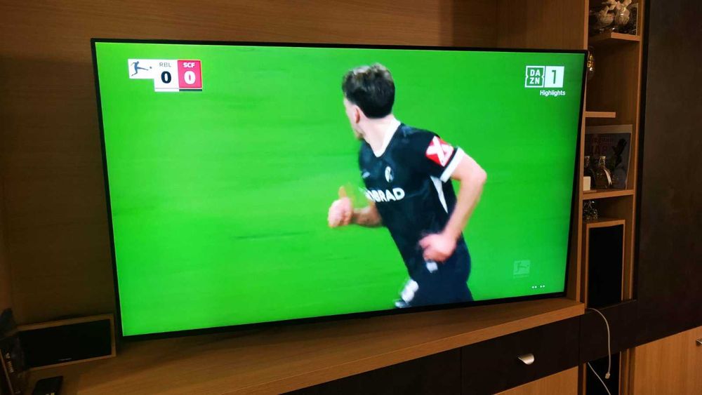 Телевизор LG 55 инча