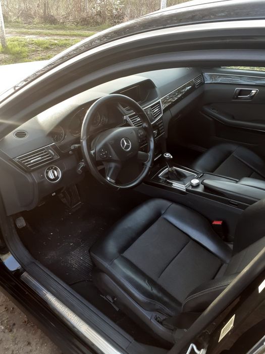 MERCEDES-BENZ E-Class 2011 — imagine 4