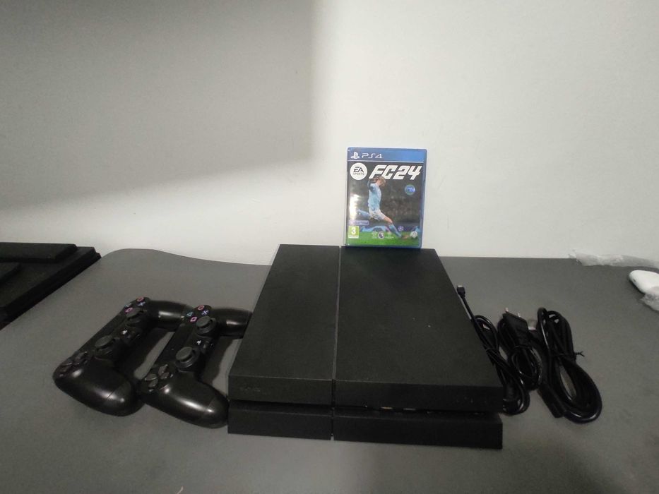 Продается пс4 новый
