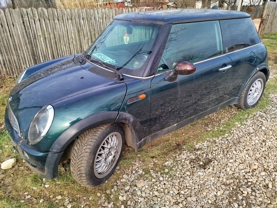 Dezmembrez mini cooper