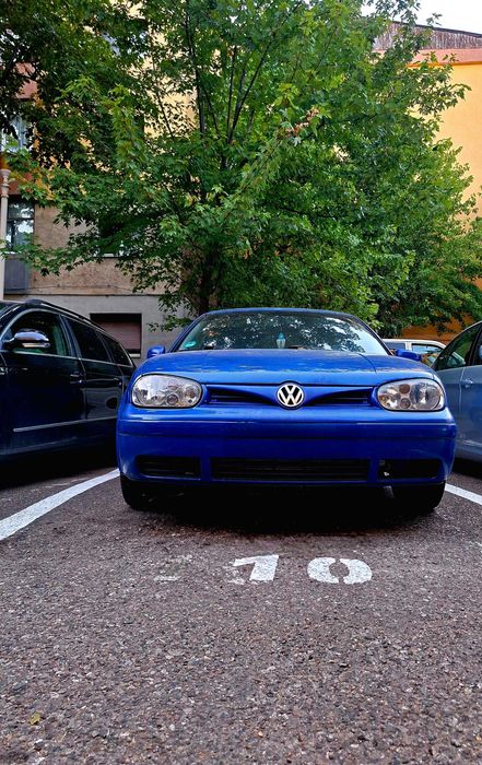 Vând golf 4 1.6 SR