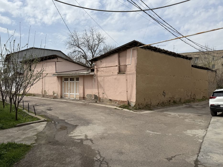 Новза метро Чилонзор райенда 10 сотих участка ховли Сотилади