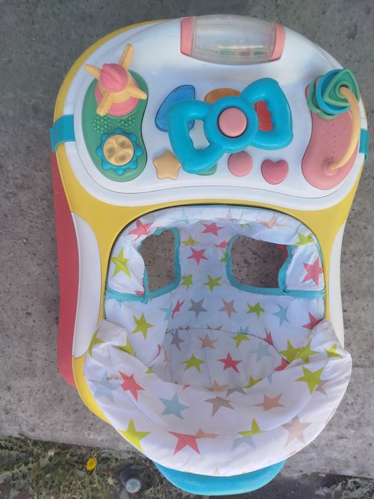 Стульчик для кормления , ходунок