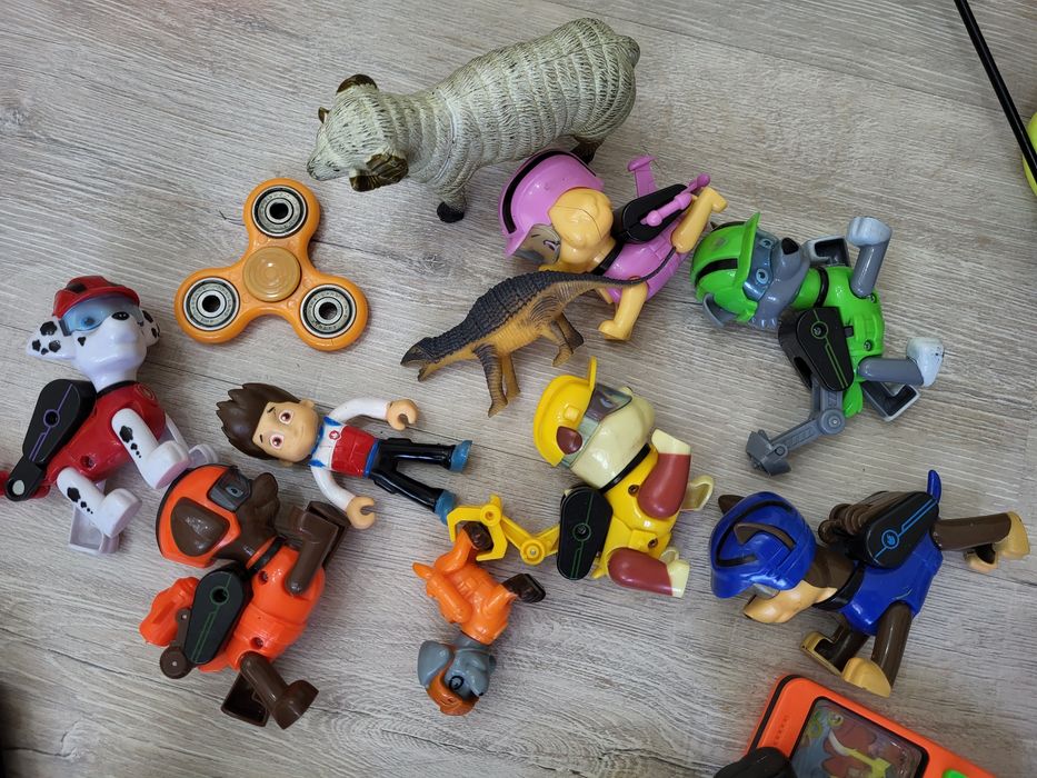 Игрушки для мальчика