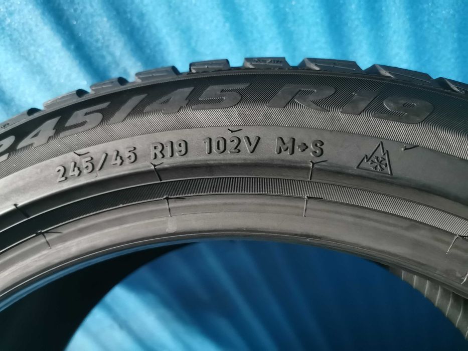 245/45 R19 - pirelli m+s 4 bucati