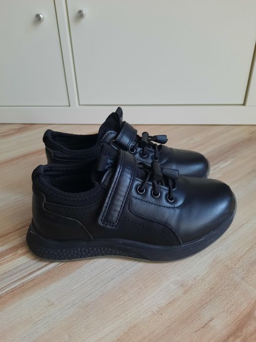 Продам обувь детское