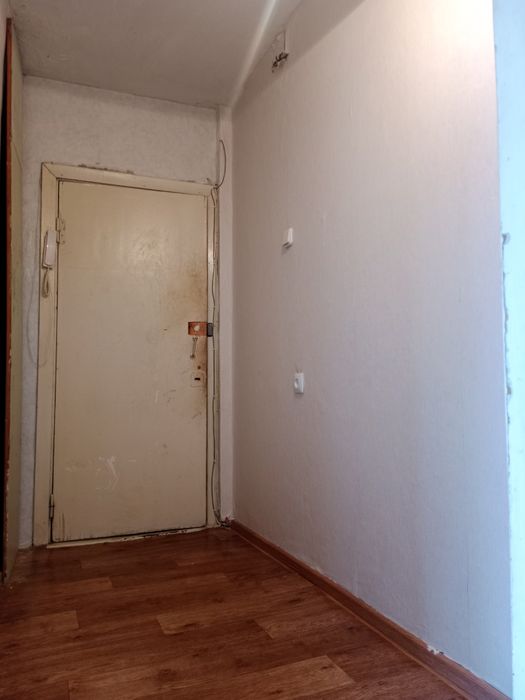 Срочно Продам двухкомнатную квартиру