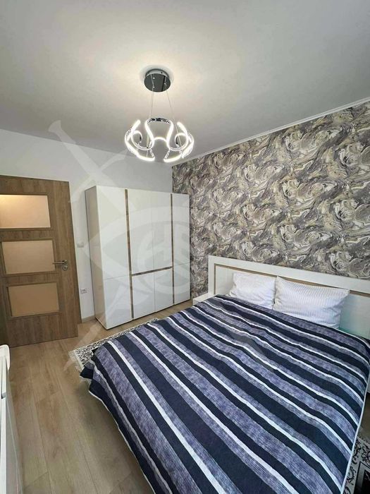 Тристаен апартамент в  м-т Ален мак - 159578