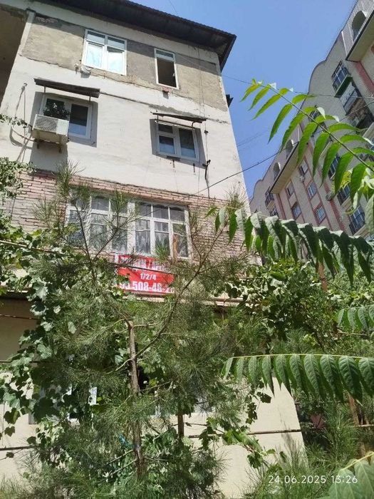 Срочно продам свою однокомнатную, кирпич, балкон 2х6