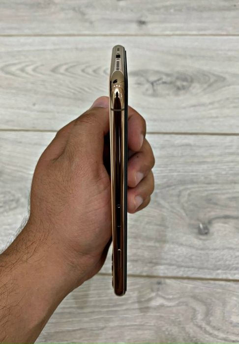 iPhone 11 про мах /64GB/83% акб