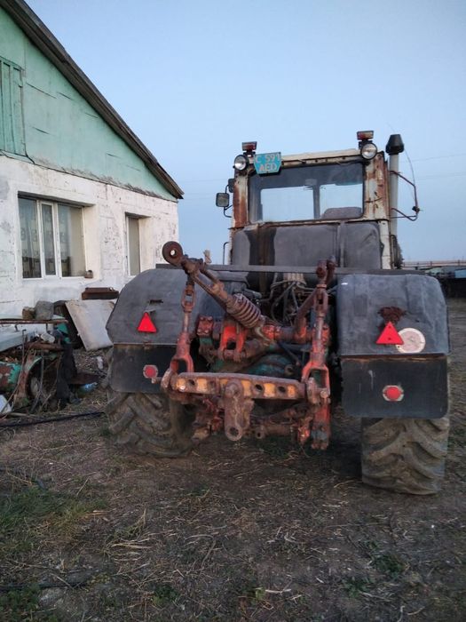 Продам трактор т150к