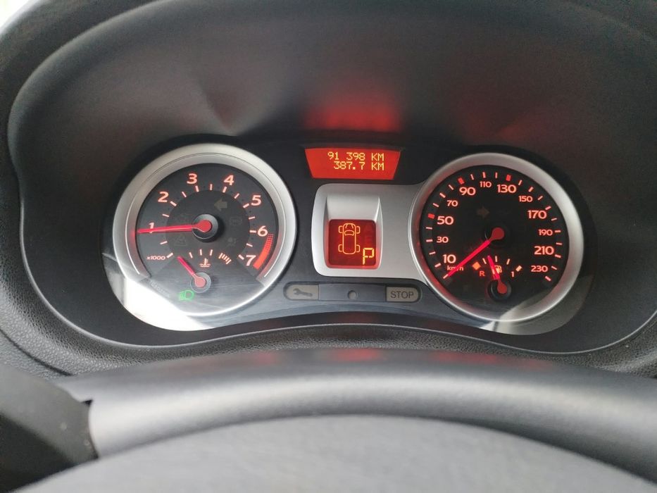 De vânzare Renault Clio Benzină 1.6 Automat