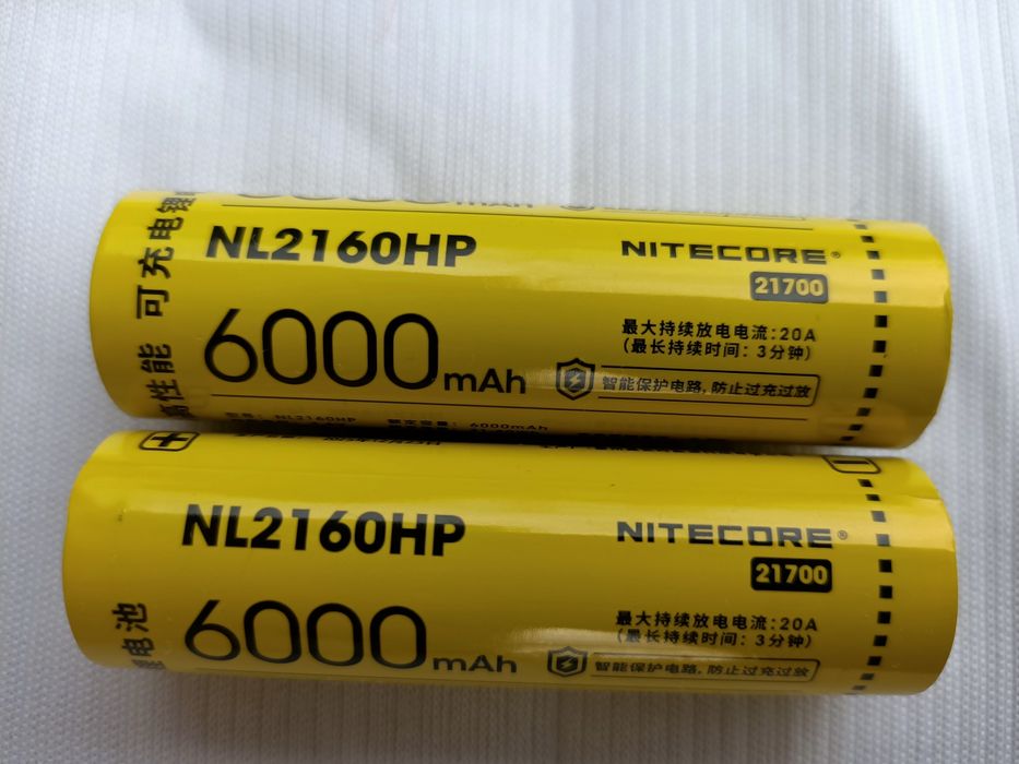 Две батерии Nitecore NL2160HP 6000 mAh