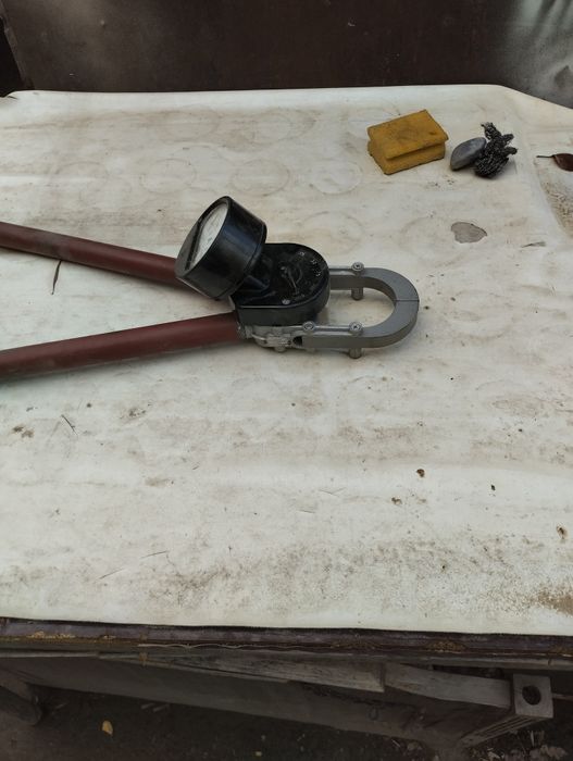 Токоизмерительные клещи