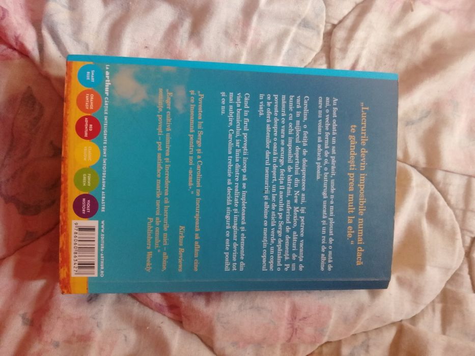 Cartea anotimpul albinelor