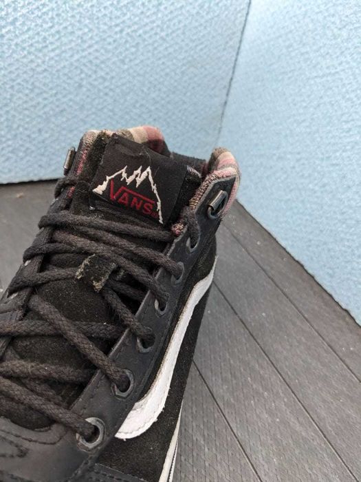 VANS ward hi mte high