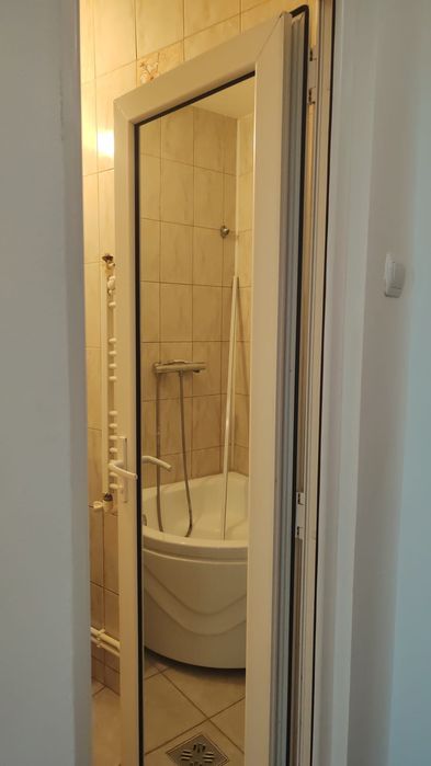 Proprietar închiriez garsonieră I2 în spate la Reno Doja