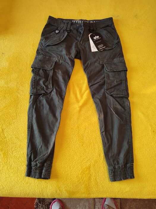 Pantaloni cargo Alpha industries