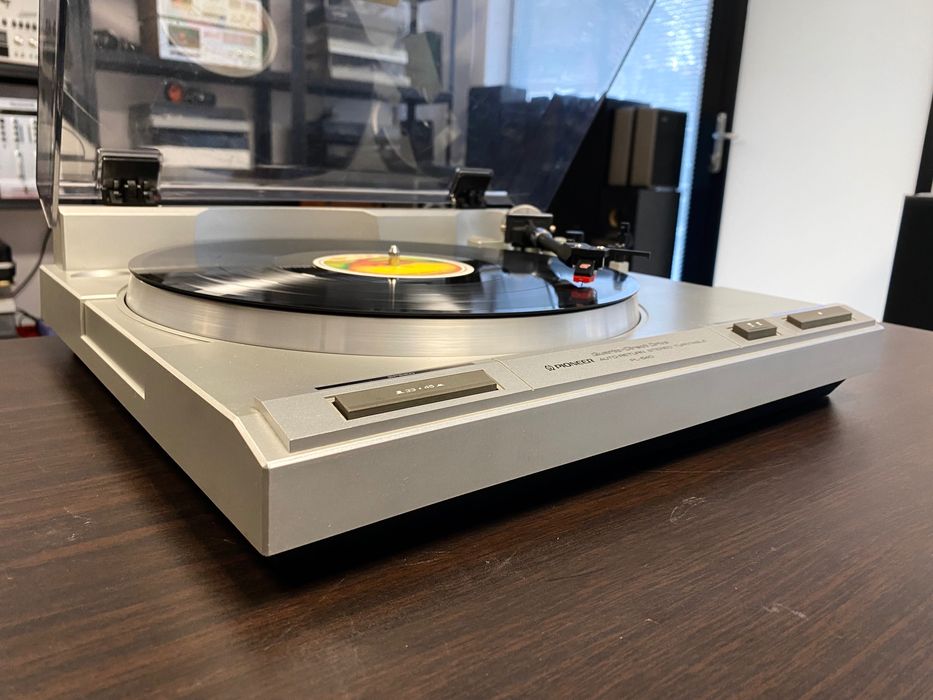 Висококачествен грамофон Pioneer