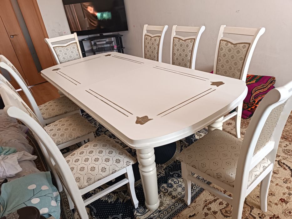 Продам стол со стулями