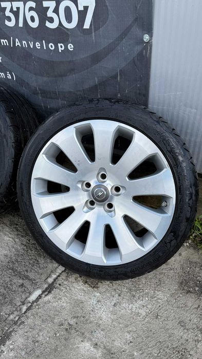 Jante Opel Insignia 245 40 19 vara Kurmoran UHP Dot 1222