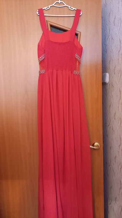 Вечернее платье, 46 размер, красное