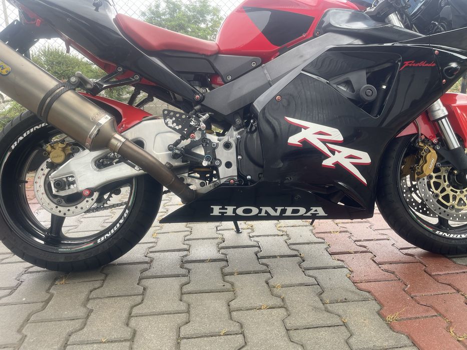 Honda cbr 900rr 954