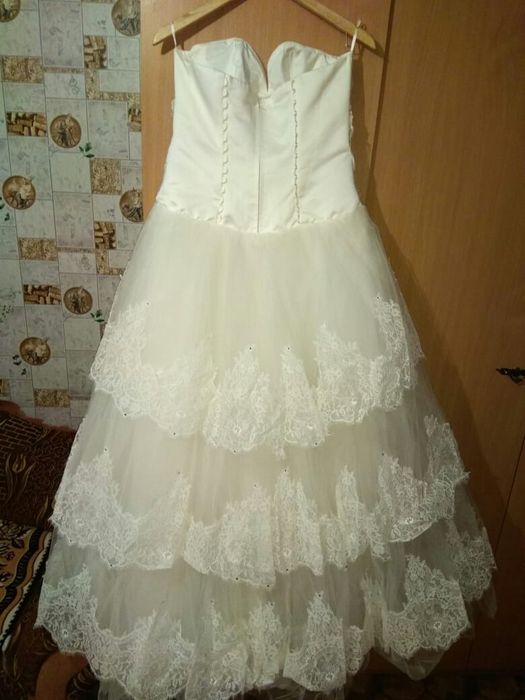 2 свадебных платья без торга
