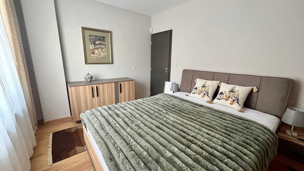 Дава се под наем Тристаен апартамент в София, Лозенец - 120 кв.м за 1196.97 € - Снимка #12