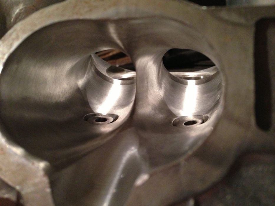 Портване и полиране на цилиндрови глави