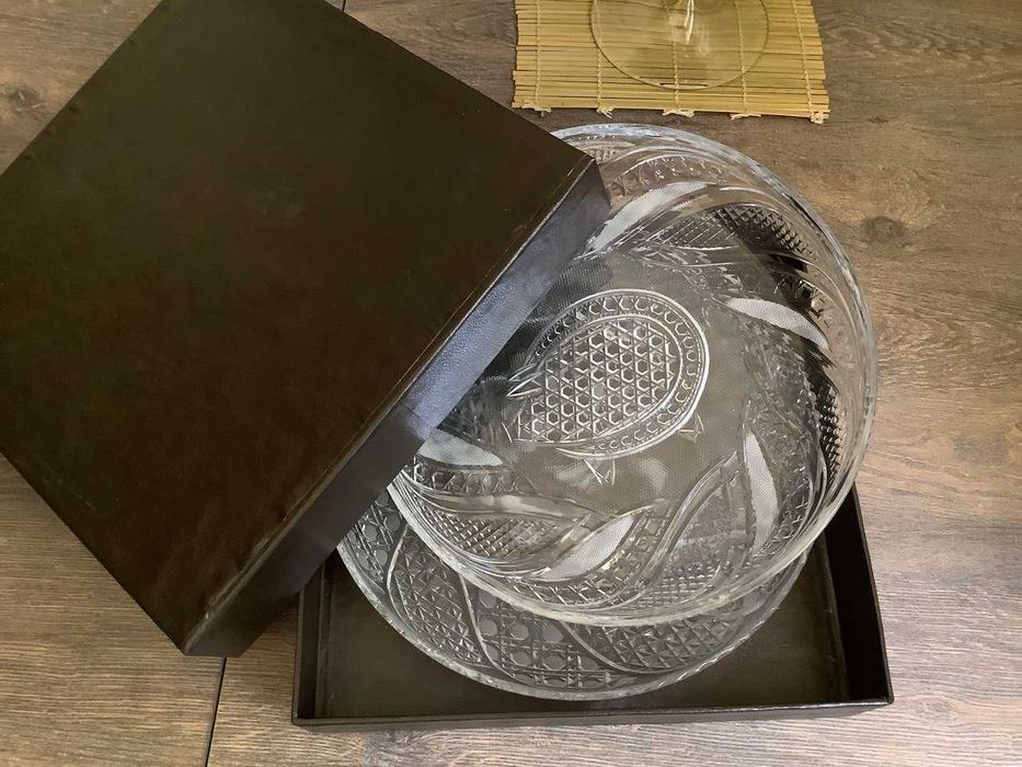 Красивая хрустальная посуда