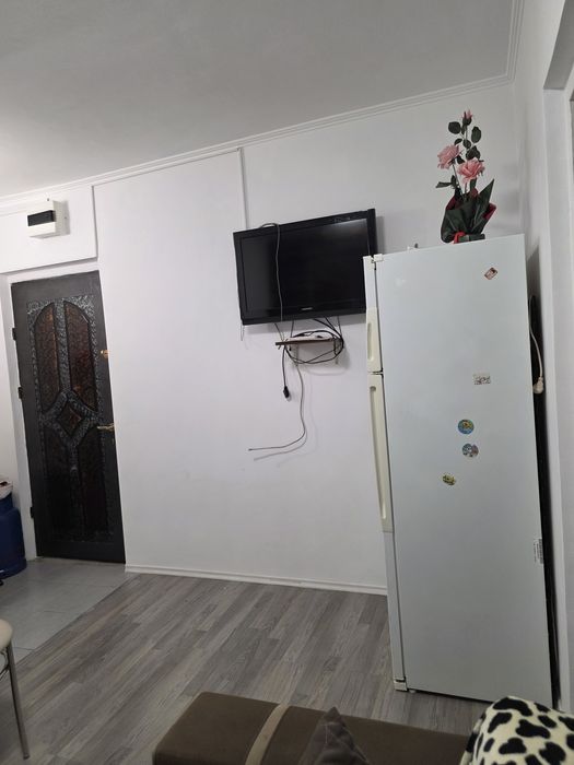 Închiriez ap 2 camere