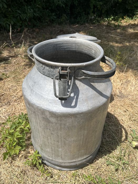 Продам 10 литровую флягу.