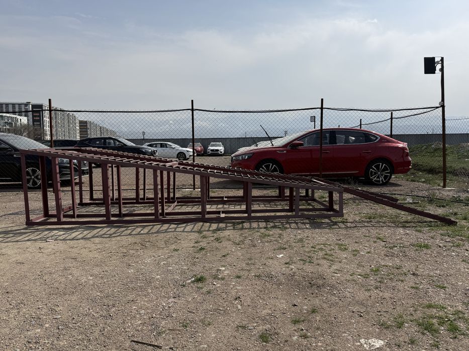 Подиум для автомобилей