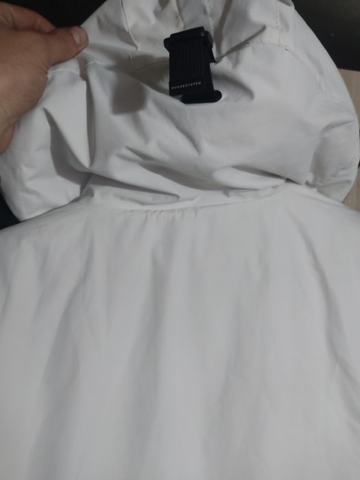 Мужская белая куртка