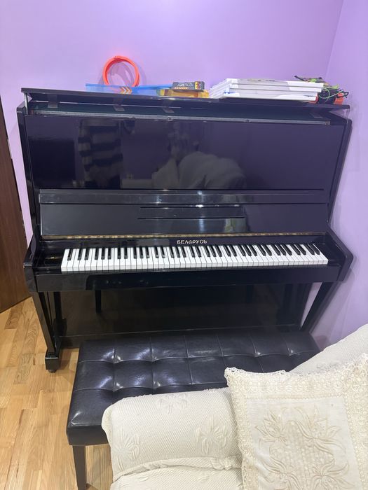 vand pianina belarus impecabila