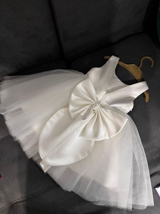 Новые платья и туфельки для девочки