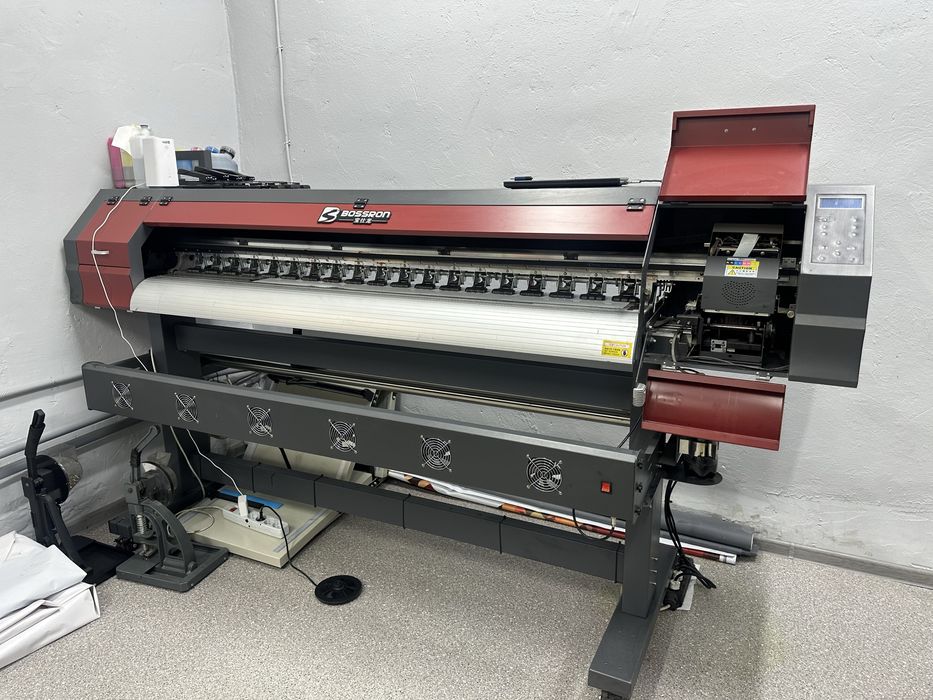 Широкоформатный принтер Боссрон