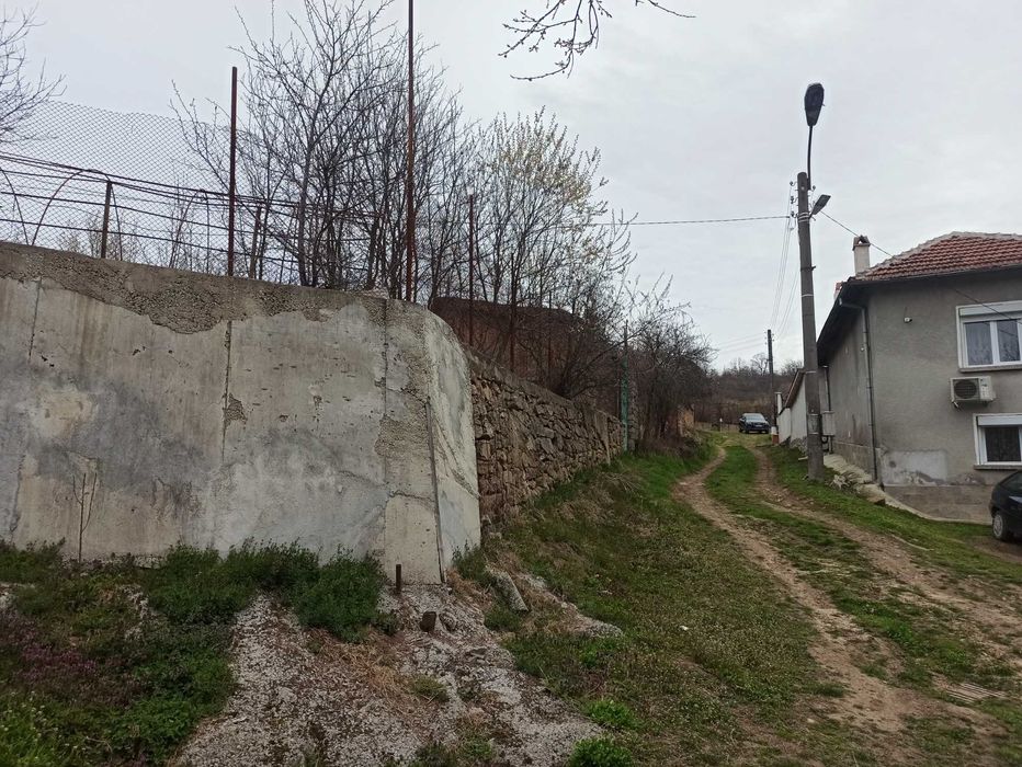 Продава се Къща в с. Средногорово, Област Стара Загора - 100 кв.м за 357 €/кв.м - Снимка #12