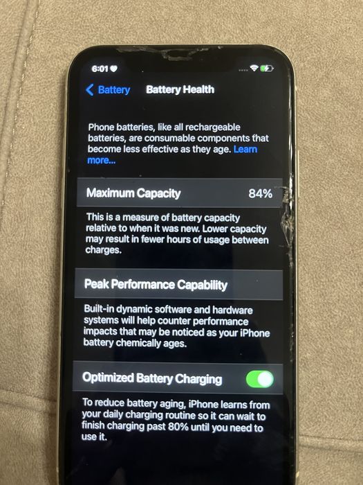 Продам айфон 11 64гб