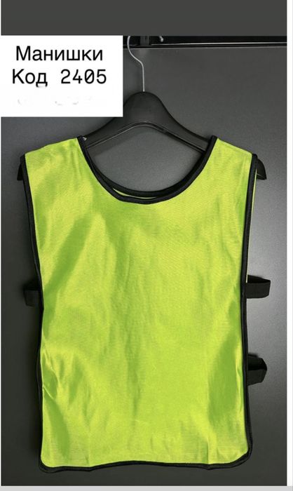 Манишки-взрослые,детские.