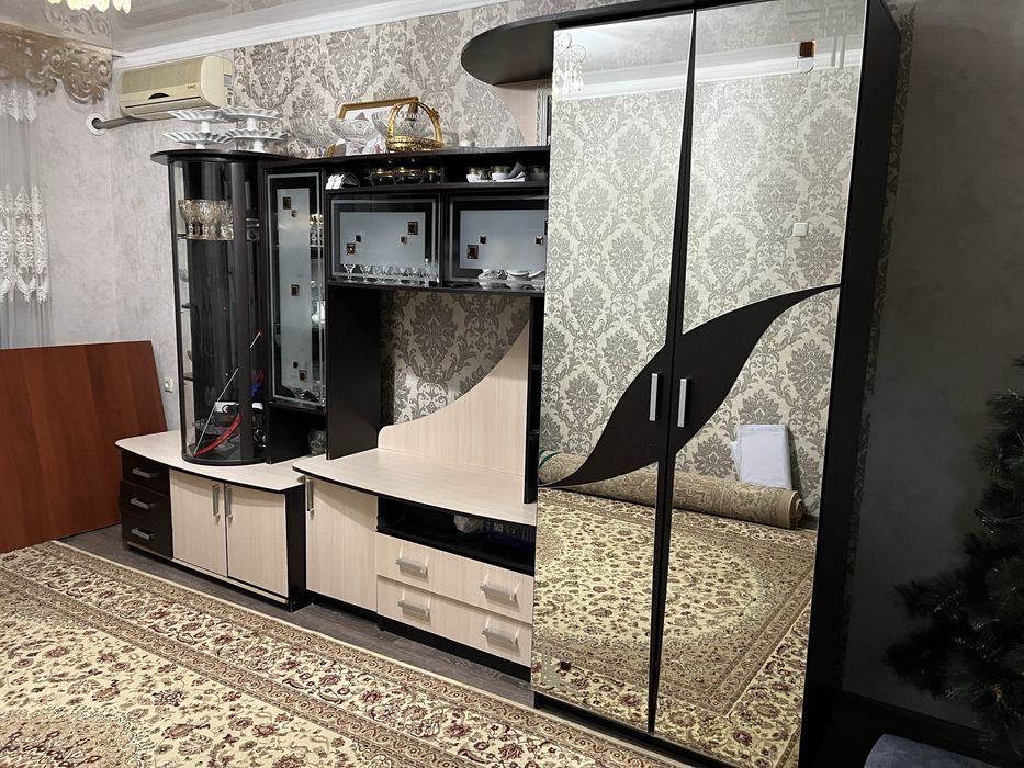 Гарнитур стенки для гостинный