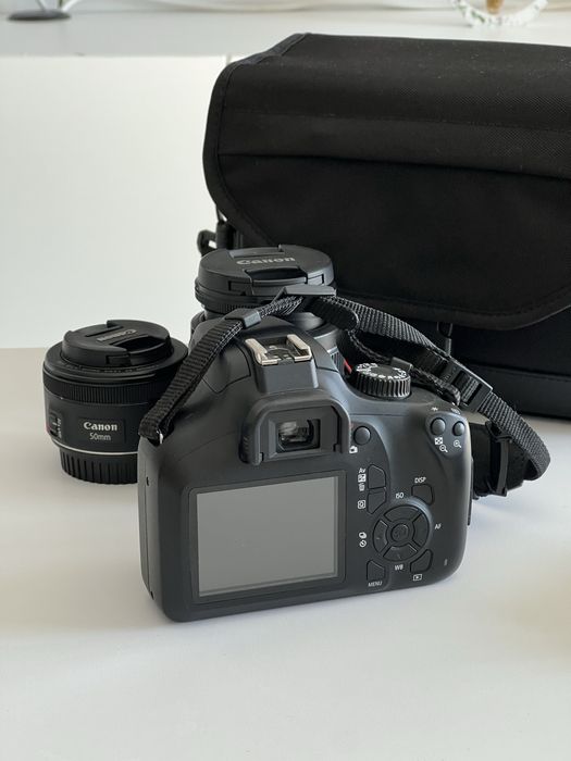 Canon EOS 4000D + 2 obiective + accesorii