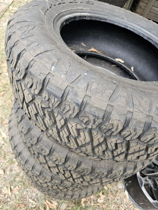 Шины Maxxis Razr AT